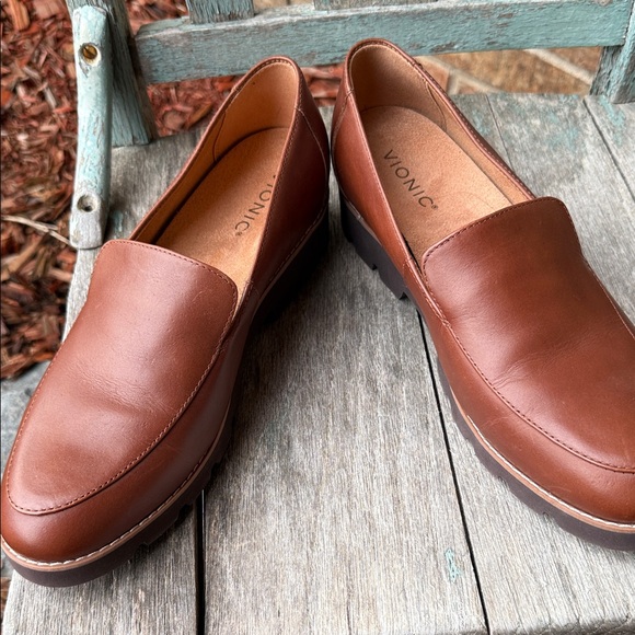 Vionic Ladies 10 Kensley Brown Leather Slip-On Loafers - Picture 4 of 13